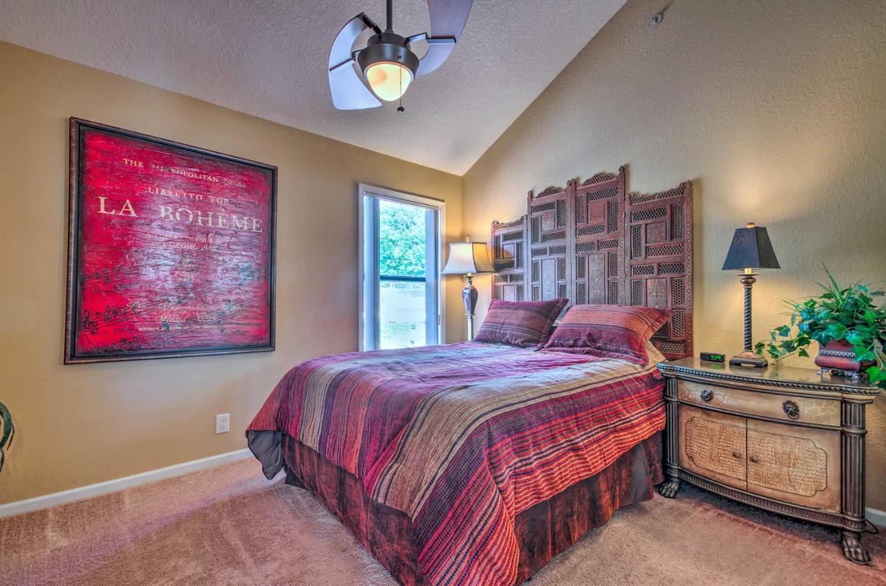 Osage Beach Condo With Shared Pool And Lake Views! Exterior photo